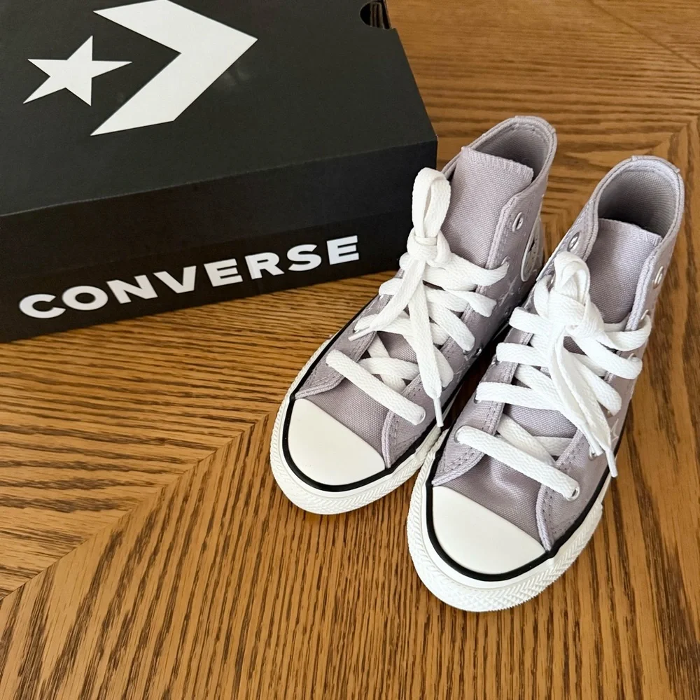 CONVERSE Chuck Taylor All Star Hi - Purple Star Print